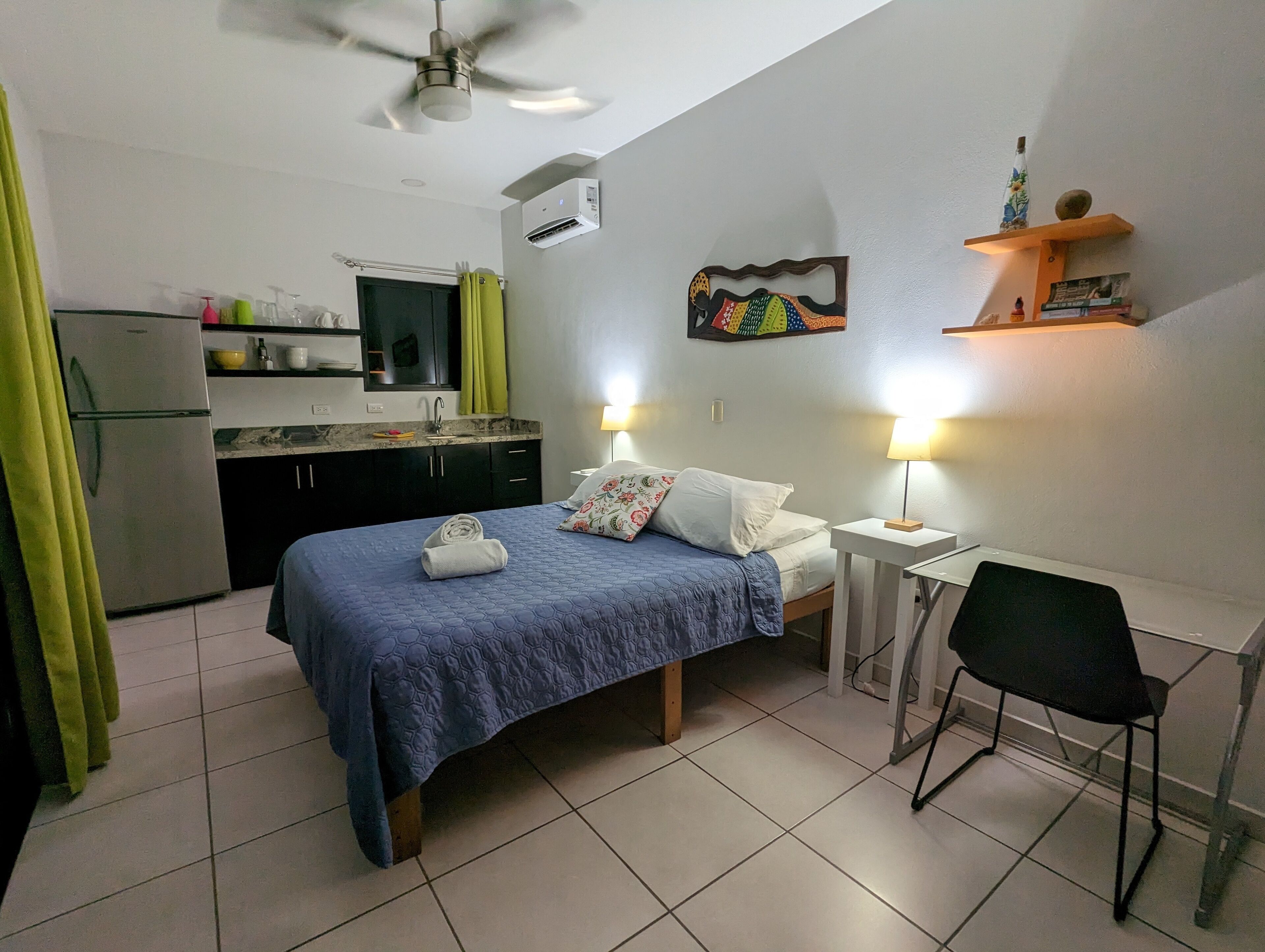 1 bedroom, WiFi, bed sheets