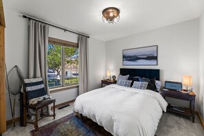 5 chambres, fer et planche à repasser, Wi-Fi gratuit, draps fournis
