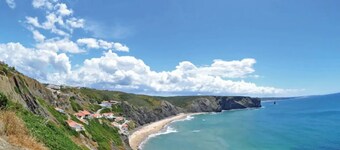Living Lodge Portugal- Private Arrifana Beach Path