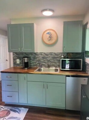 Fridge, microwave, coffee/tea maker, electric kettle