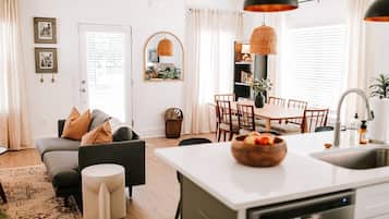 Smart TV, books, offices