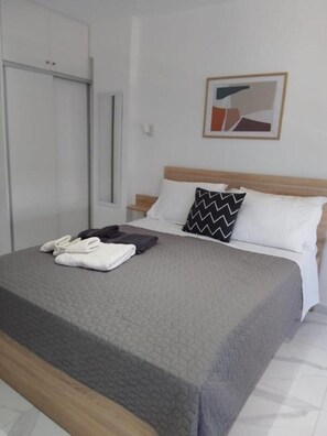 1 Schlafzimmer, Bügeleisen/Bügelbrett, kostenloses WLAN, Bettwäsche