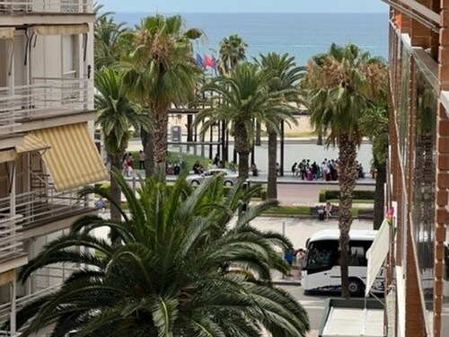 153 - CENTER. Apartment located in the tourist center of Salou