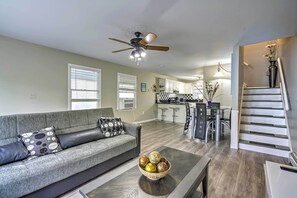 TV, video games, books, streaming services - Family-Friendly Keansburg Home: Walk to Beach! (Keansburg)