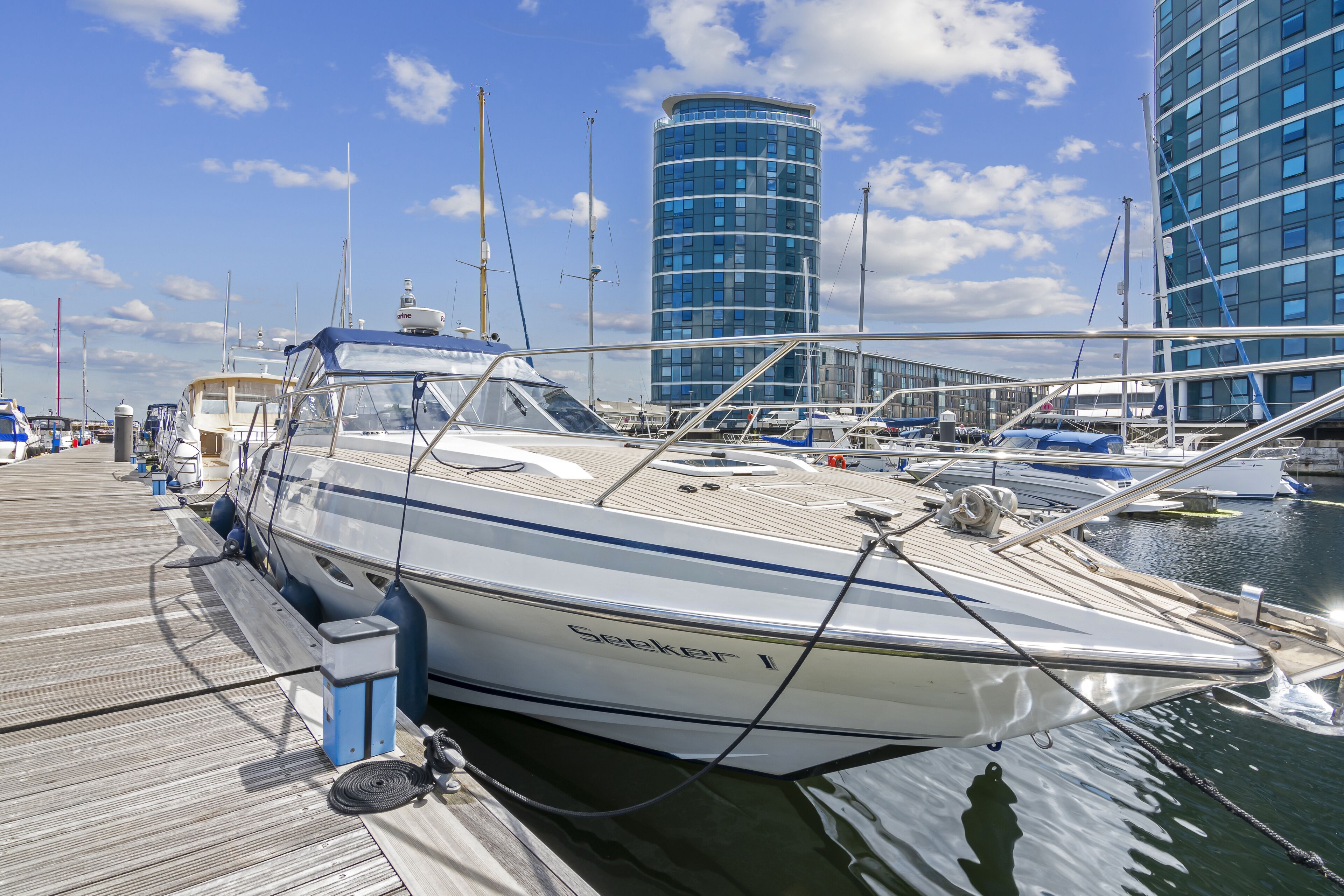 Romantic Apartment, Ensuite, Marina View (Destiny's Dream Sunseeker) | Exterior