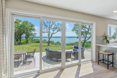 LakeView Villa, lake access, lake view, hot tub, game room, outdoor space