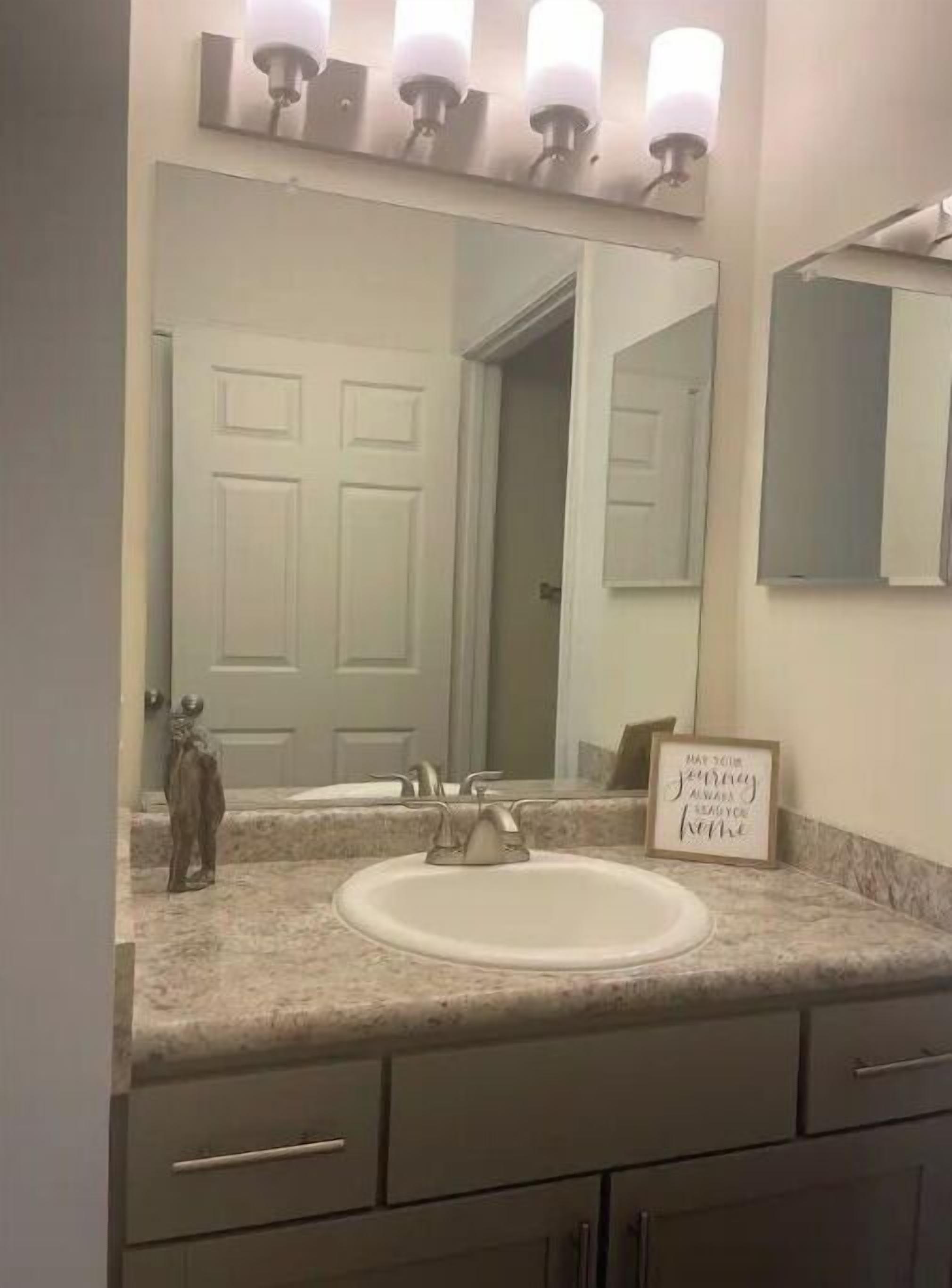 シャワー付き浴槽