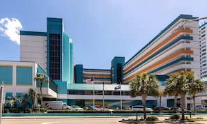 Exterior - Ocean View King Suite (Myrtle Beach)