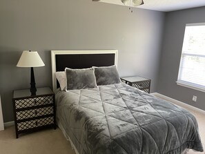 2 bedrooms, iron/ironing board, free WiFi, bed sheets
