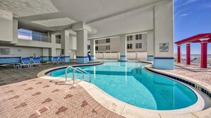 Piscina coperta, piscina all'aperto