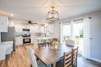 Updated , bright,  and modern Manteno Home close to parks