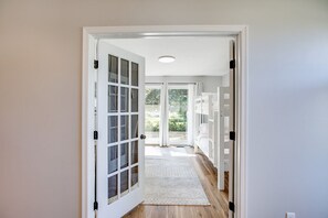 3 chambres, fer et planche à repasser, accès au Wi-Fi (inclus)