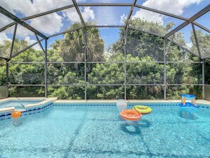 A heated pool - Single Level 5 Bedrm/Pool/SPA/3Miles Disney (Kissimmee)