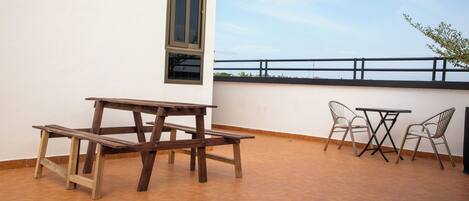 屋外ダイニングエリア