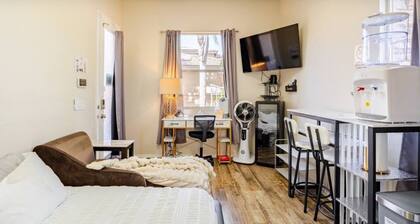 1 Bed Room Casita-Suite with Private Entrance