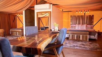 Family Suite, Non Smoking, Pool View | 1 bedroom, free WiFi, bed sheets