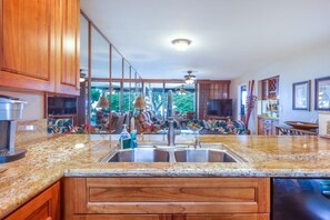 Fridge, microwave, oven, stovetop - Kona Cabana - ground-floor condo with ocean/golf views, pools & hot tub access (Kailua-Kona)