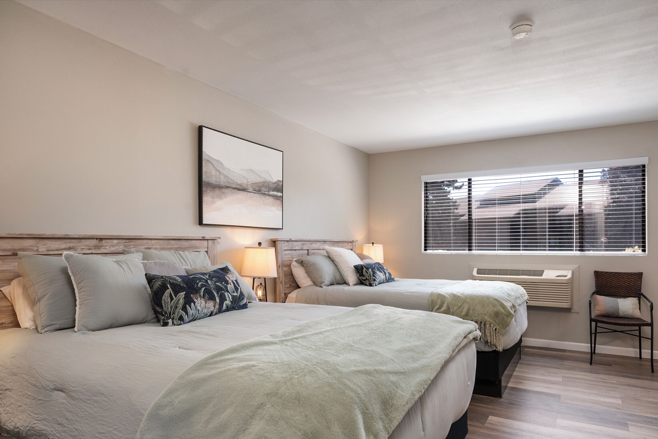 NEW! Updated condo w/A/C & Flathead Lake Access - Cozy Courtyard Marina Cay Escape