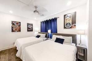 3 bedrooms, iron/ironing board, Internet, bed sheets