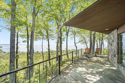 Secluded lake-view home with large deck, private gas grill, AC