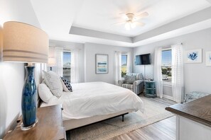 5 habitaciones, tabla de planchar con plancha y cuna de viaje 