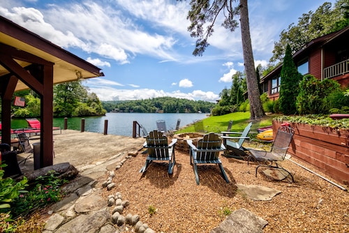 Outdoor adventure on Lake Rabun with floating, swimming, & kayaking