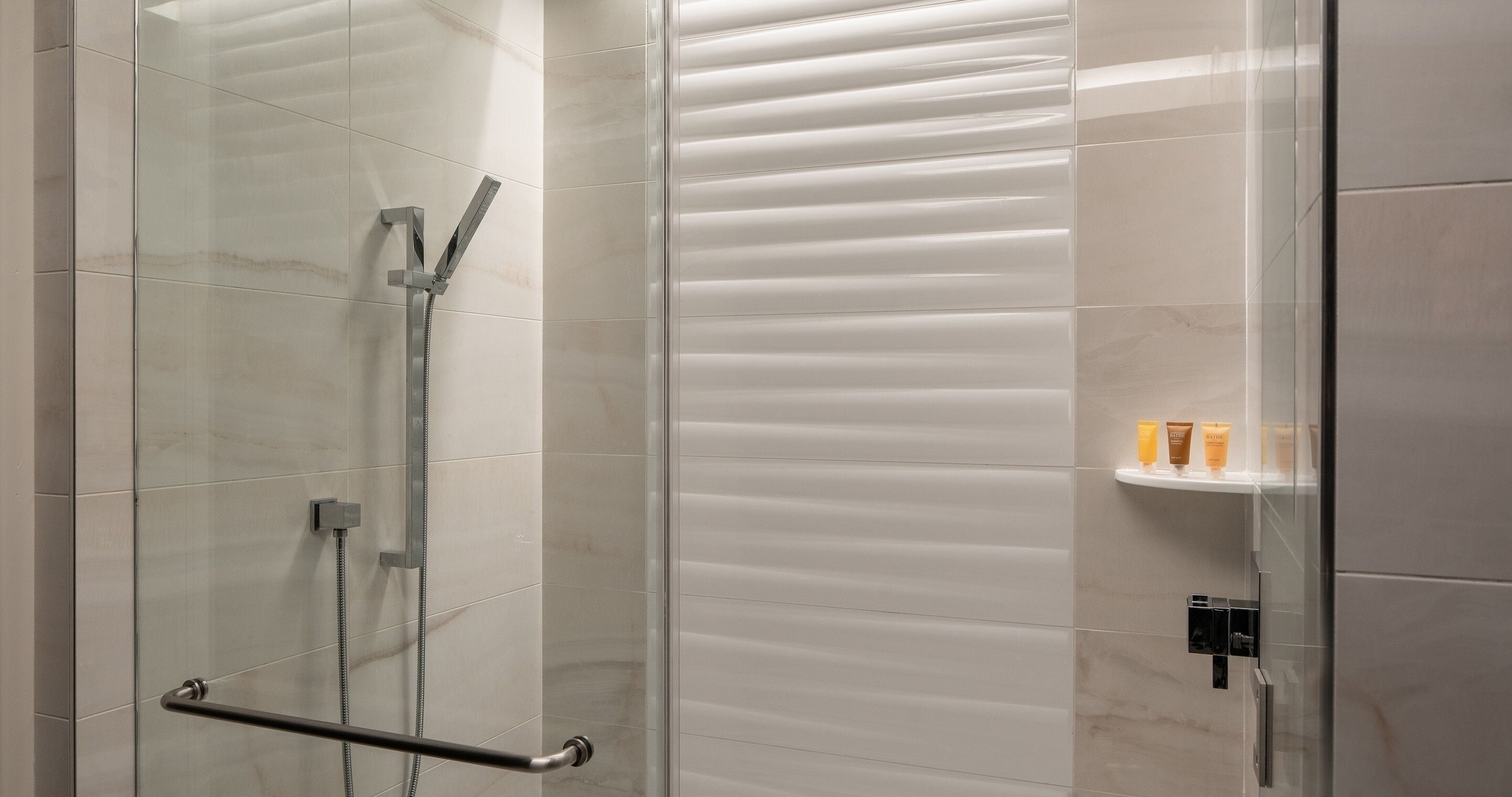 Rainfall showerhead, hair dryer, towels