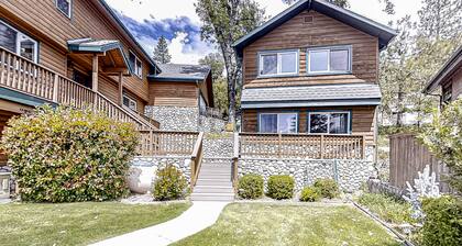 Lakefront home with gorgeous view, private dock & beach, & W/D - near Yosemite