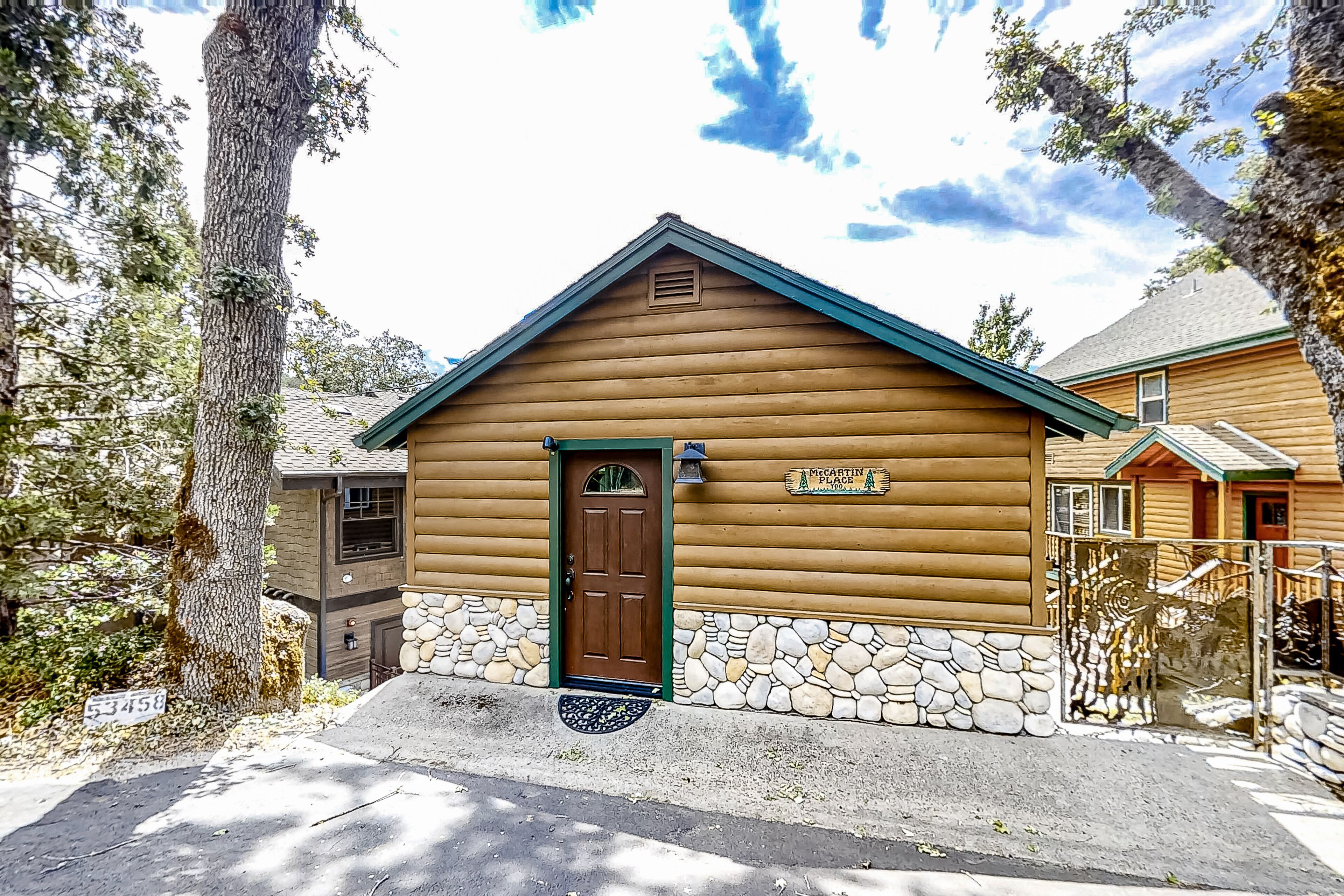 Lakefront home with gorgeous view, private dock & beach, & W/D - near Yosemite