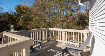 Contemporary 3-Bedroom Home with Balcony in RVA