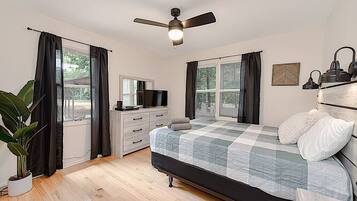 6 bedrooms, iron/ironing board, travel crib, WiFi