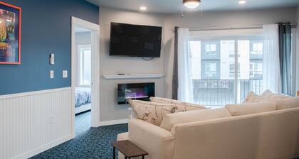 Downtown Salem Oregon Loft Apartment 227 w/ decks and parking