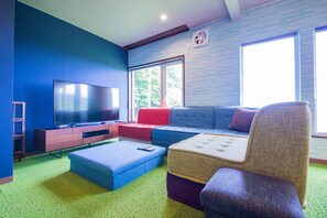 独立别墅 | 起居区 | 平板电视