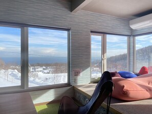 Casa | Área de sala de estar | Televisión de pantalla plana 