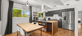 MCM Retreat w/ Pool & Spa | Lush, Quiet, Central