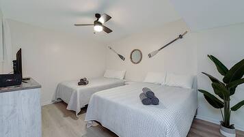 3 habitaciones, tabla de planchar con plancha, cuna de viaje y wifi