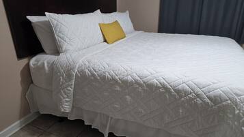 3 bedrooms, iron/ironing board, free WiFi, bed sheets