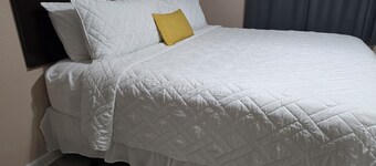 Comfort and Convenience, minutes away from historical French Quarter