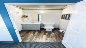 Hair dryer, towels - Nelson Inn - Connex-4 (Sheridan)