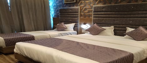 Deluxe Triple Room | Free WiFi