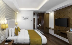 Habitació Club | Matalassos d'escuma viscoelàstica, minibar i escriptori 