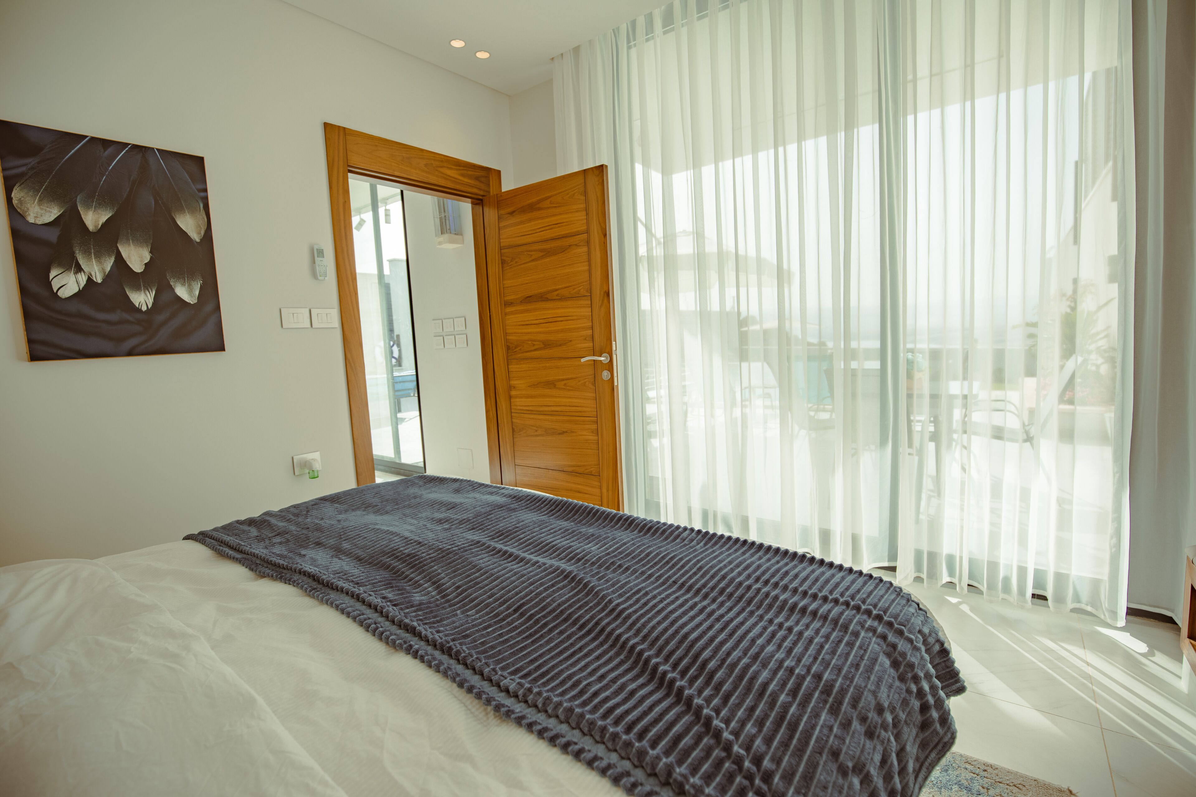 4 bedrooms, iron/ironing board, travel crib, free WiFi