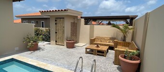 Unique Aruban style house incl. swimming pool, outdoor kitchen, toilet & shower!