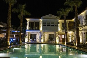 Fachada de la propiedad