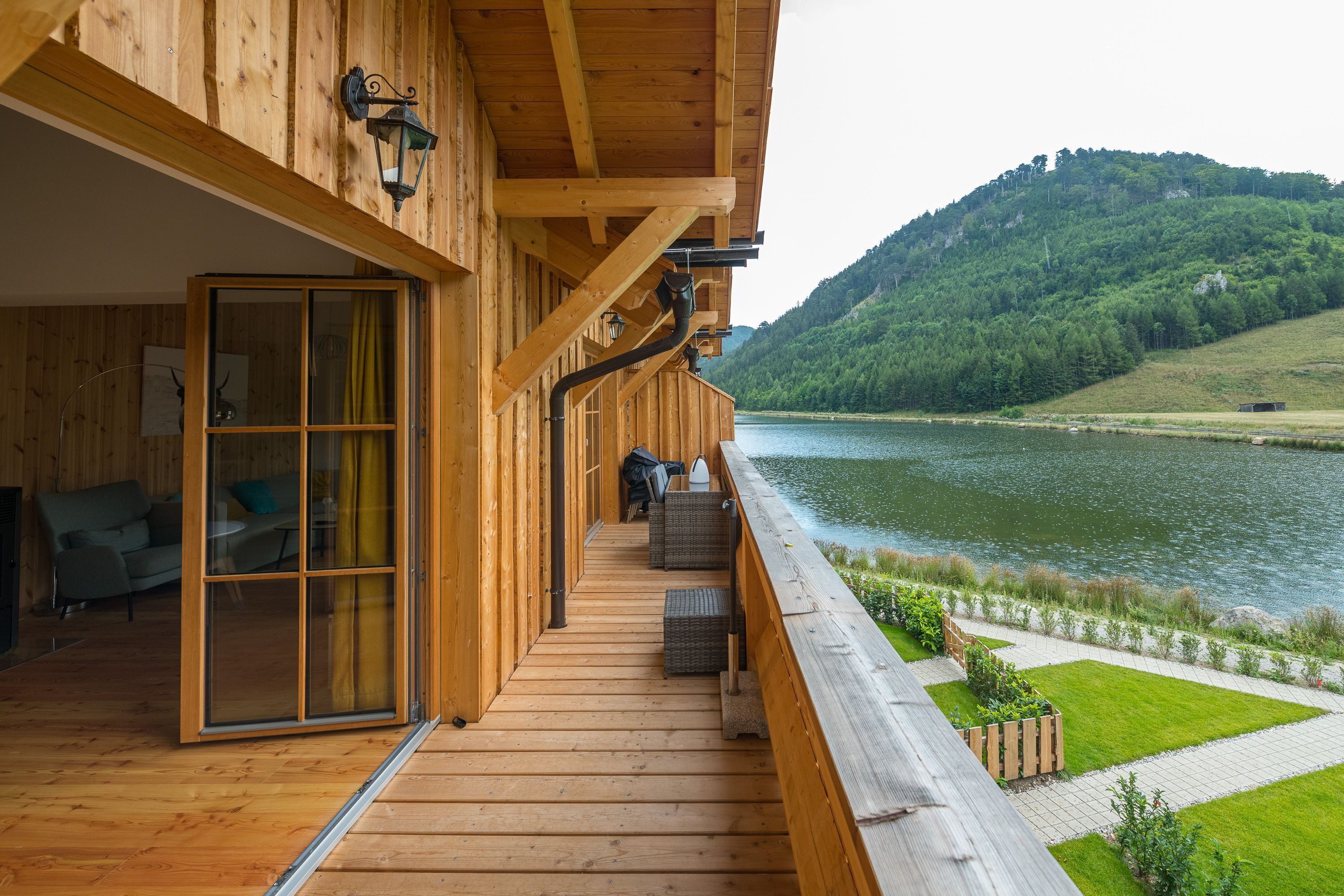 Privater Balkon mit Seeblick