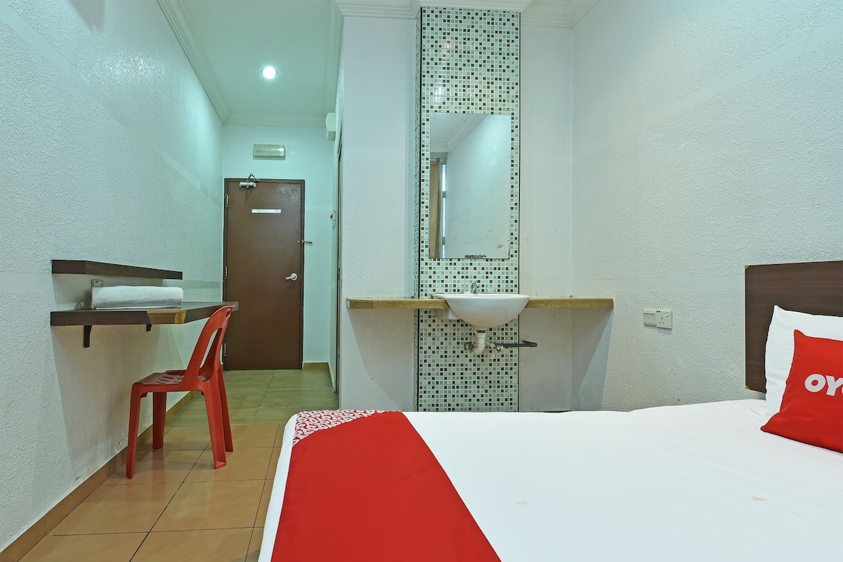 Deluxe Double Room | 1 bedroom, free WiFi, bed sheets