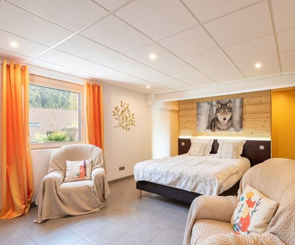 1 bedroom, free WiFi, bed sheets