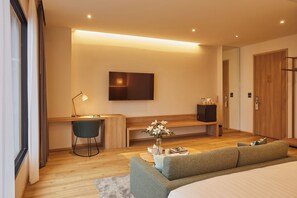Habitación Premier, 1 cama King size | Escritorio, espacio para trabajar con laptop y wifi gratis 