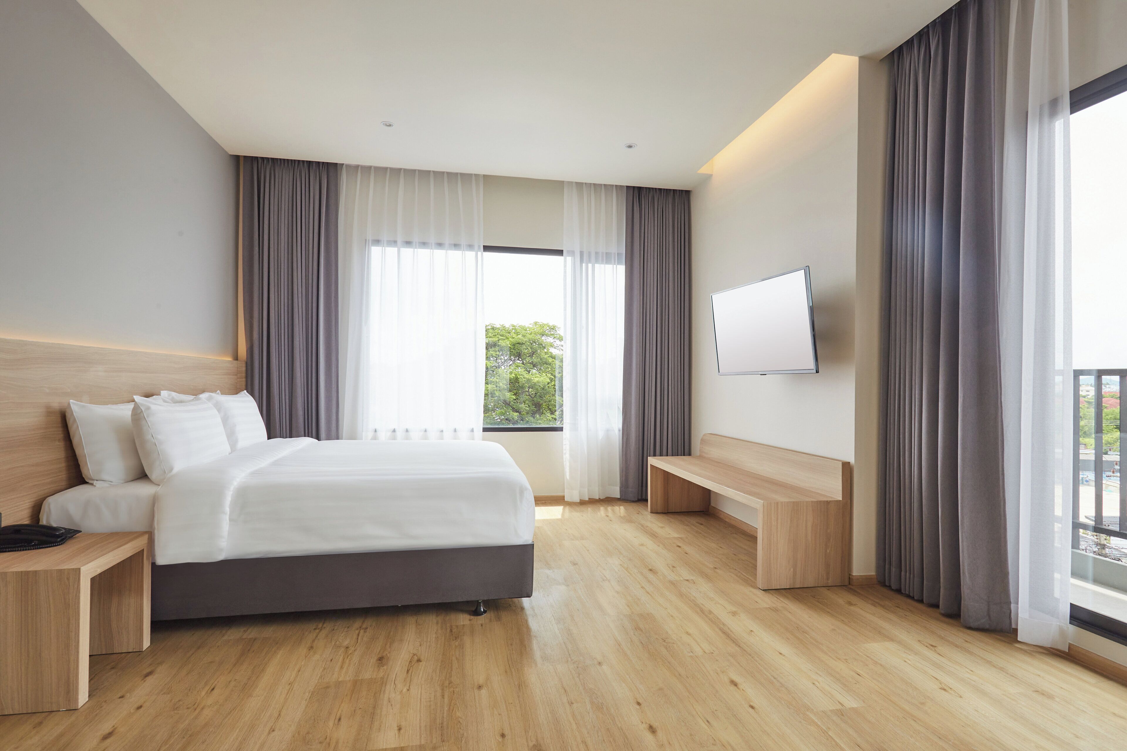 Junior Suite | Desk, laptop workspace, free WiFi, bed sheets