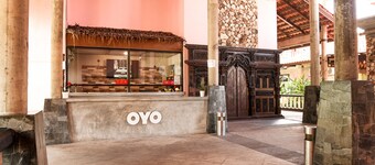 Collection O Ivory Hotel & Resort